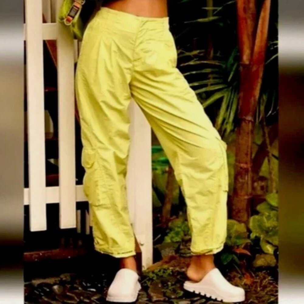 Free People Mesmerize Me Cargo Pants Size Medium Yellow After Glow